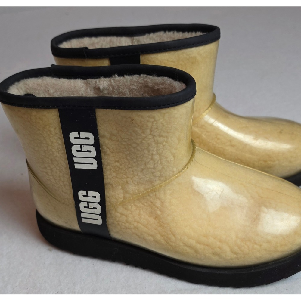 UGG Classic Clear Mini Waterproof Boots Natural Black Logo Size 6 Women 1113190